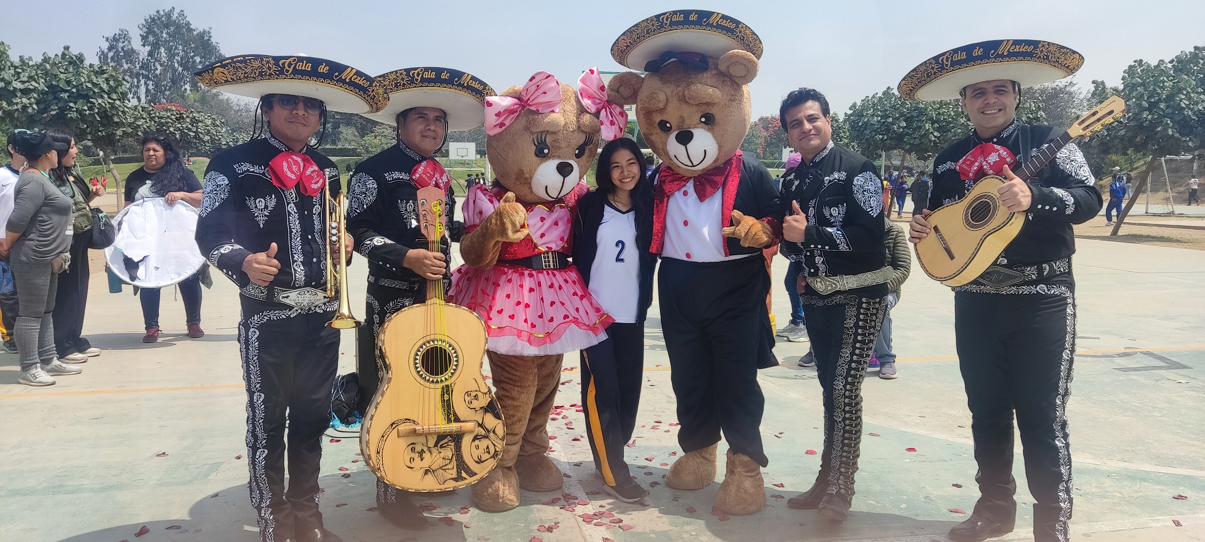 Presentación Mariachi 16